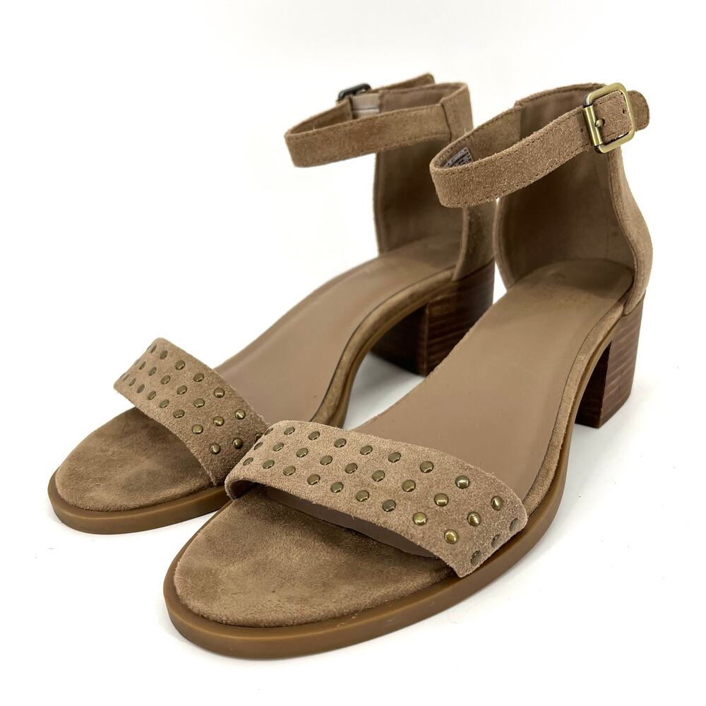 Koolaburra Bellen Amphora Taupe block heel studs suede ankle strap‎ sandal (7.5)